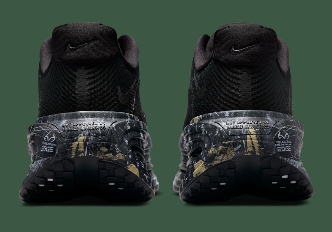 Nike Vomero Premium Realtree Camo IO7325-001 | SneakerNews.com display picture 1