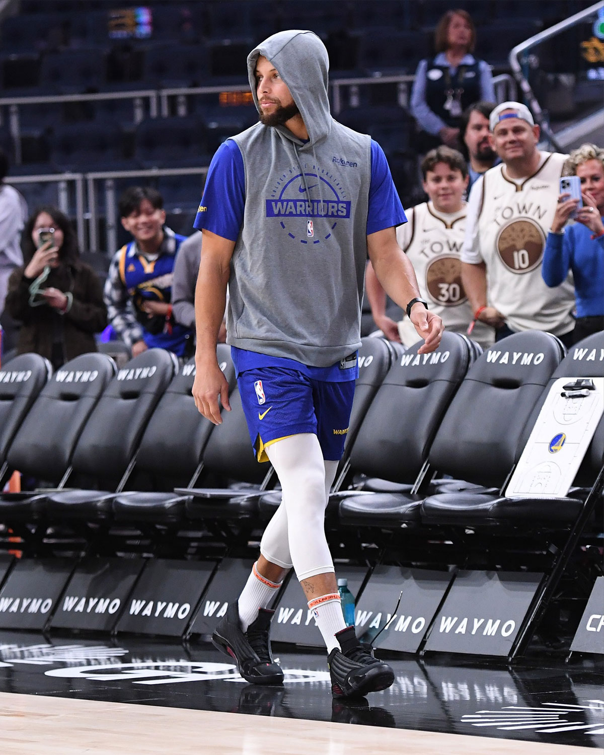 Steph Curry Wears Air Jordans In Utah 3