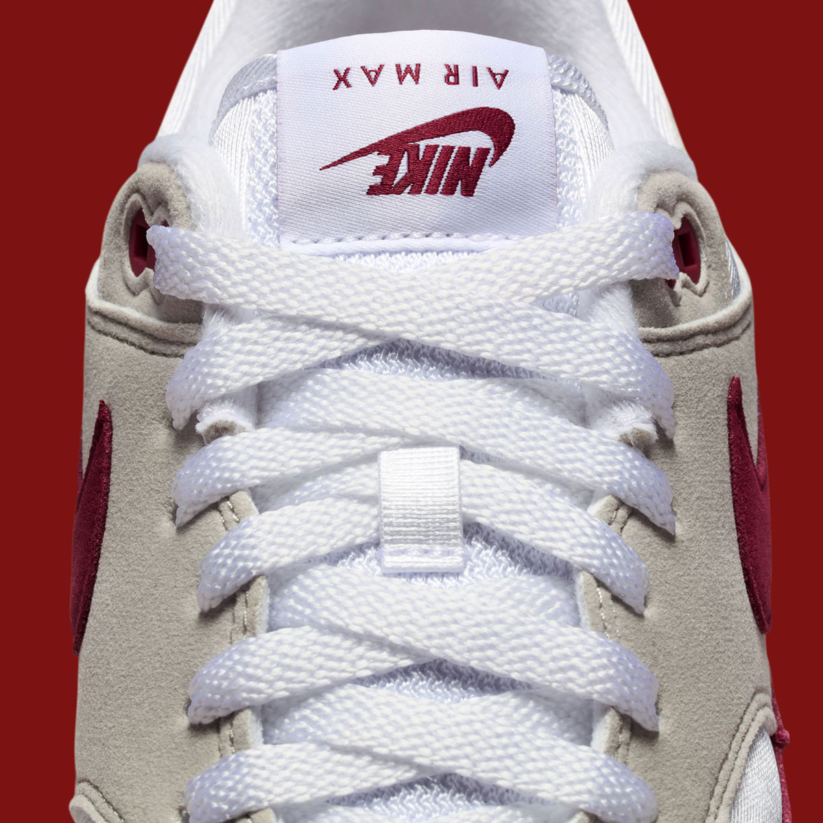 Stranger Things Nike Air Max 1 Im3906 100 10