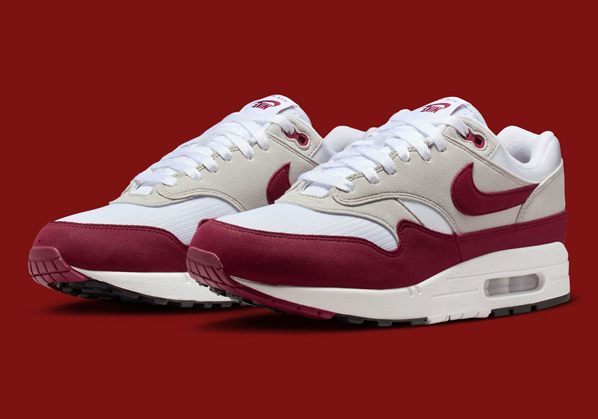 Stranger Things Nike Air Max 1 Im3906 100 6