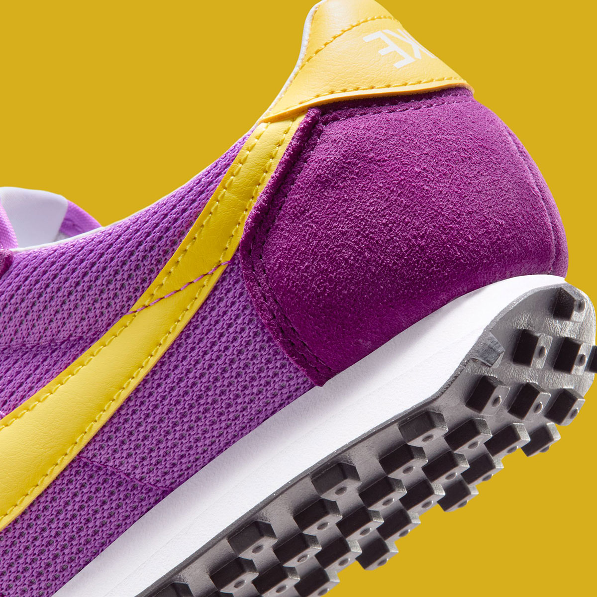 Stranger Things Nike Ld 1000 Im3887 500 9