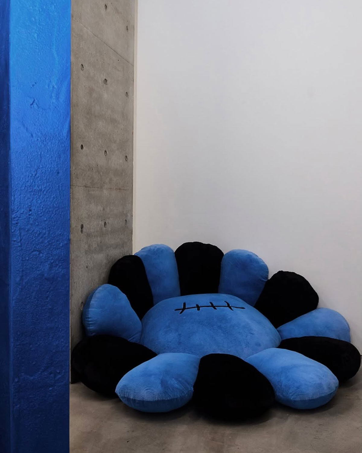 Travis Scott Fragment Jordan 1 Low Og Pop Up 1