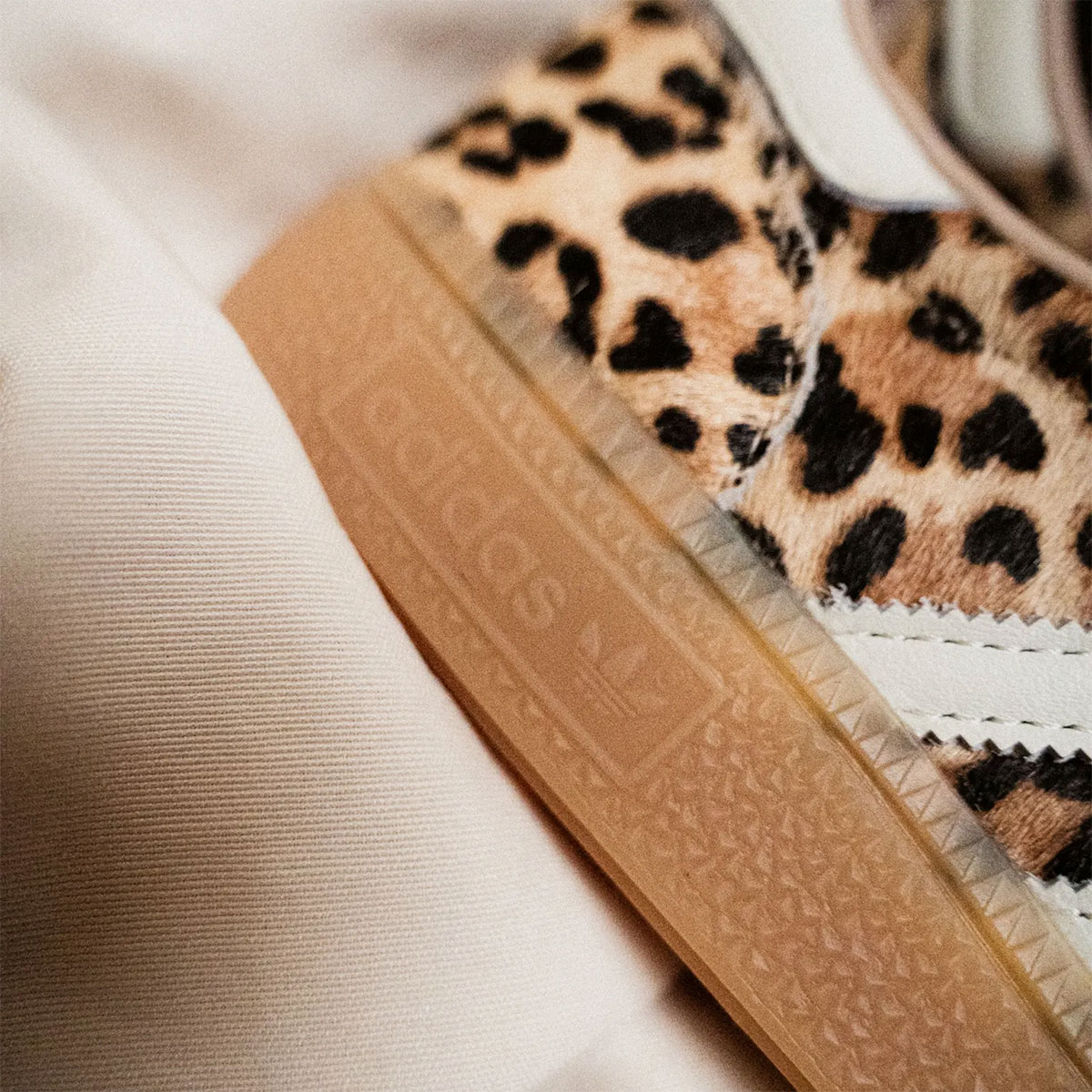 Adidas Handball Spezial Leopard Magic Ki6678 1