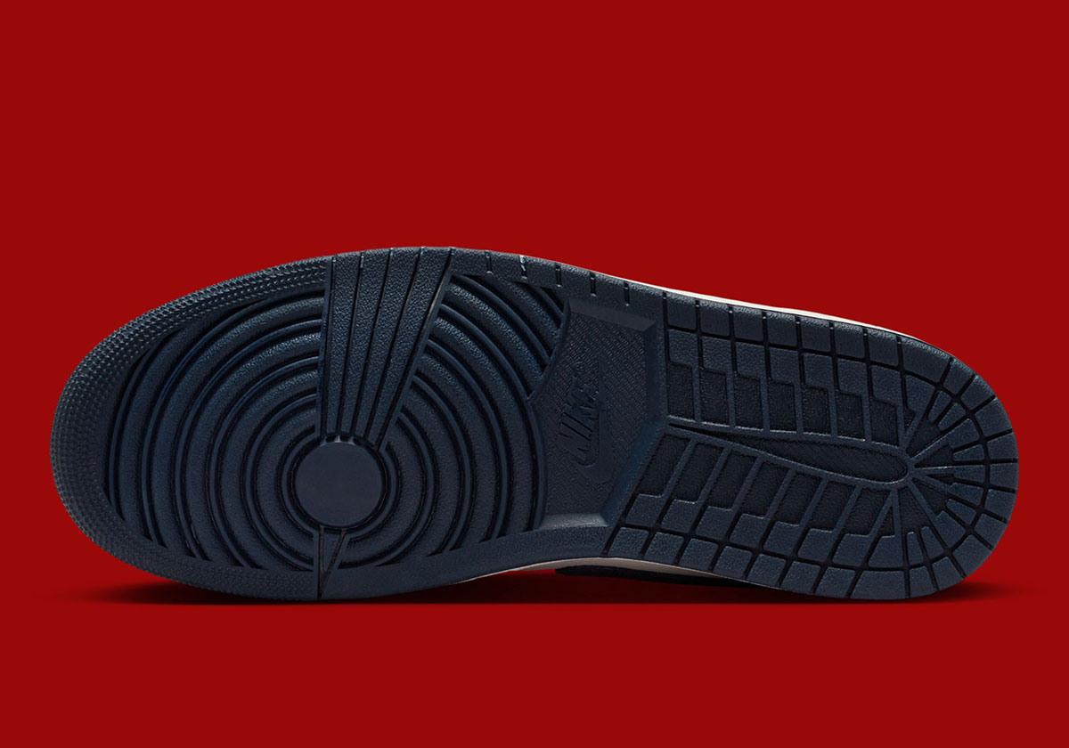 Air Jordan 1 Low Obsidian Metallic Gold Chile Red Io7448 400 2