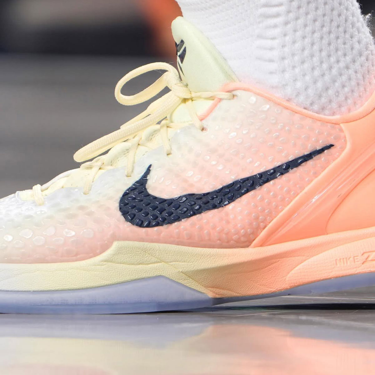 Jalen Brunson Nike Kobe 6 Protro Sunrise 3