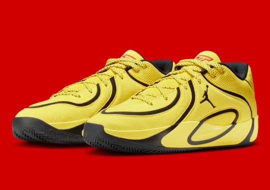 The Jordan Tatum 4 Dresses Up As Bruce Lee For Christmas