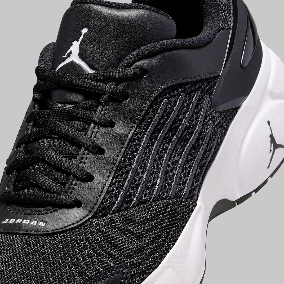 Jordan Trunner Flow Black White Io2091 003 7