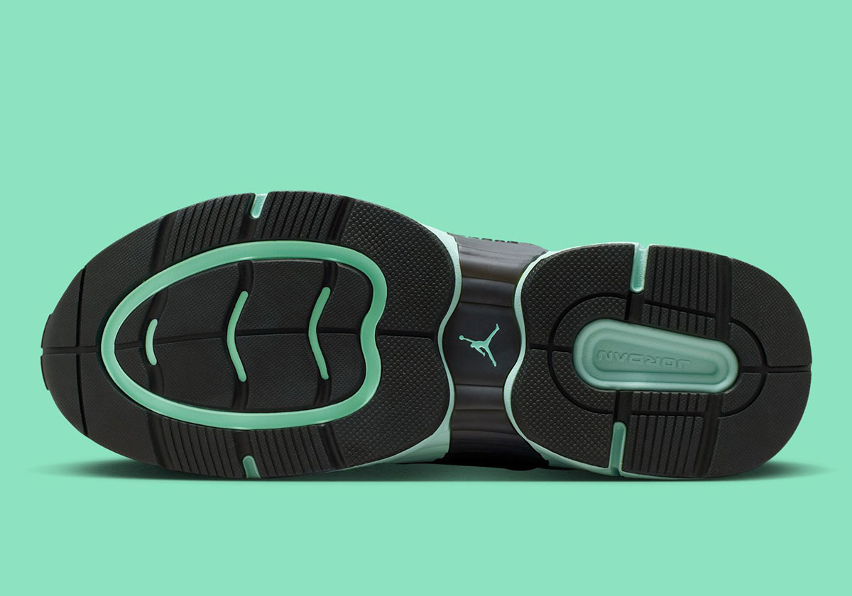 Jordan Trunner Os Black Neutral Grey Mint Foam Green Glow Ib3722 004 2