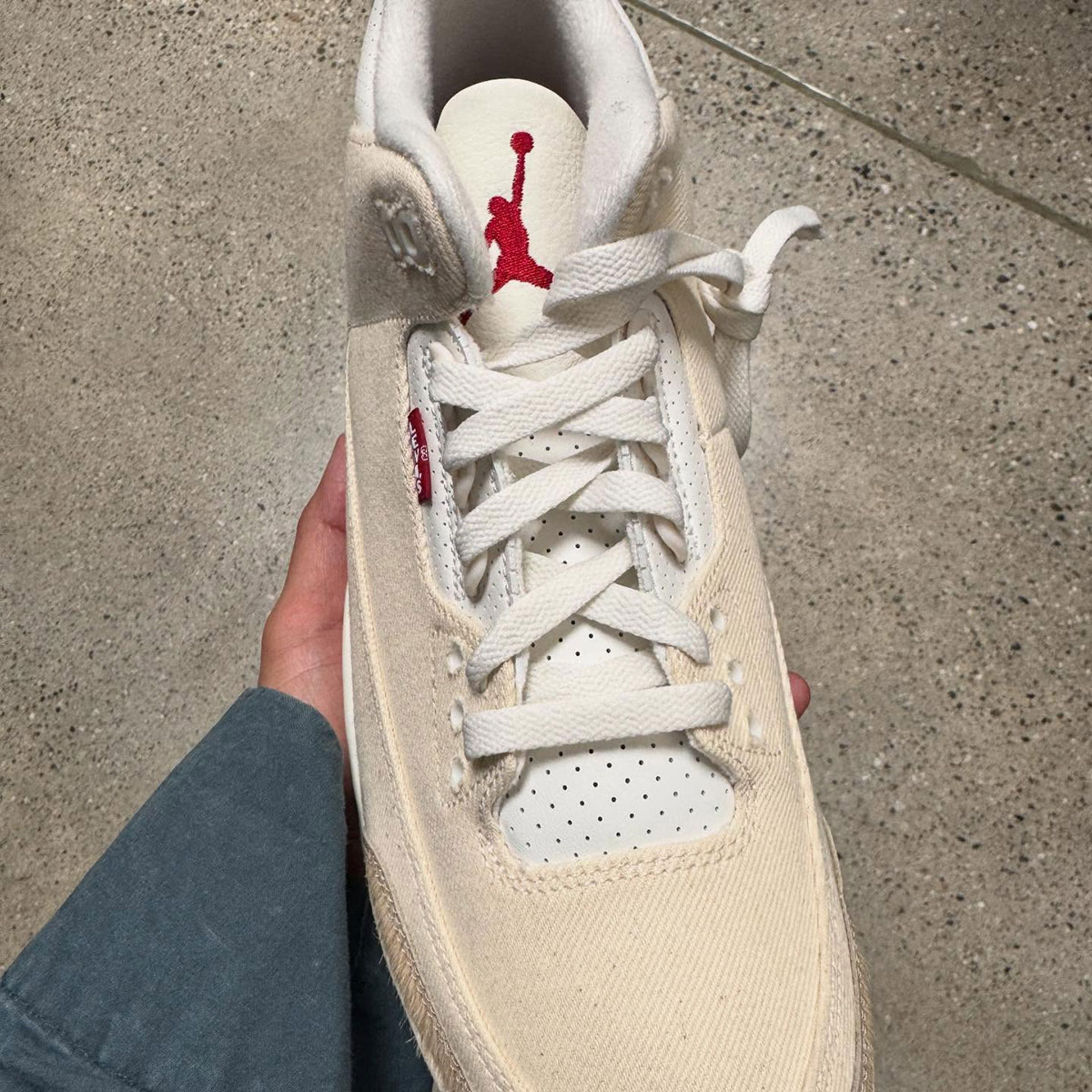 Levis Jordan 3 White Red 2