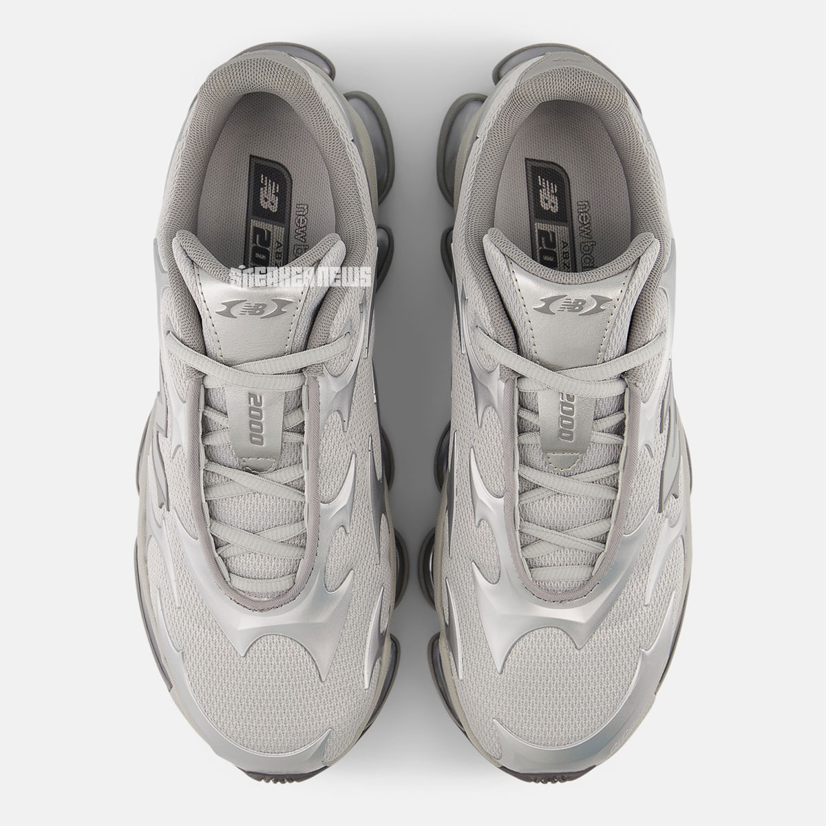 New Balance 2000 Liquid Metal Silver 1