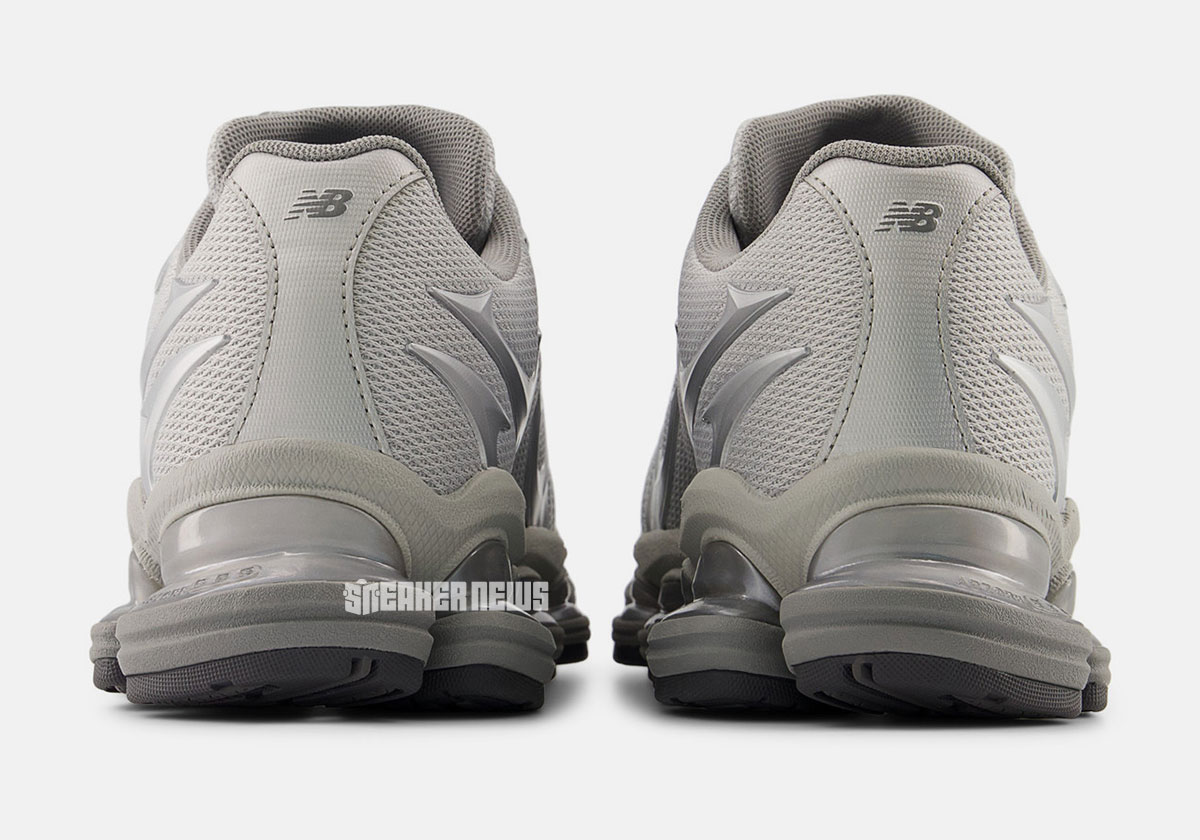 New Balance 2000 Liquid Metal Silver 6