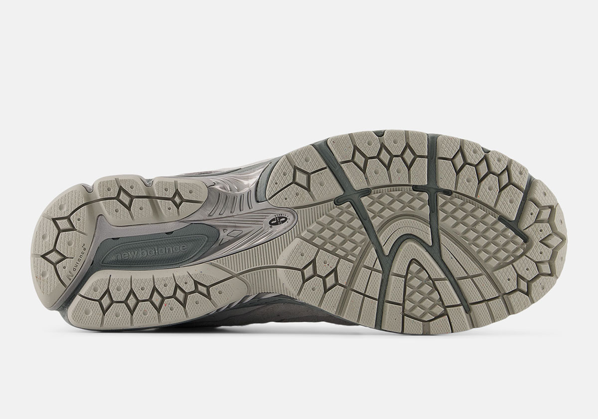 Защитный пакет New Balance 2002r Gore Tex Серый 8