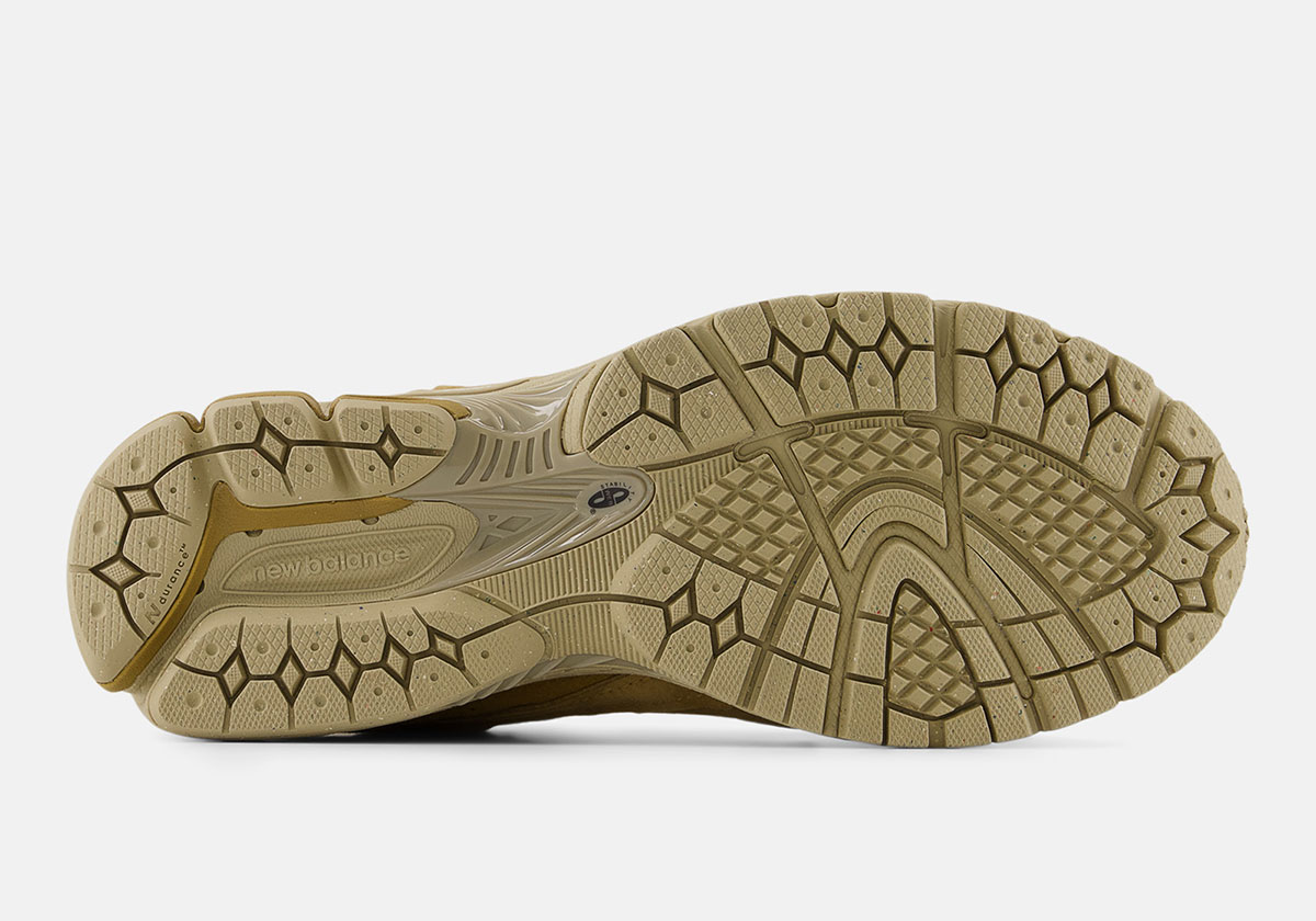 Защитный пакет New Balance 2002r Gore Tex Пшеница 2