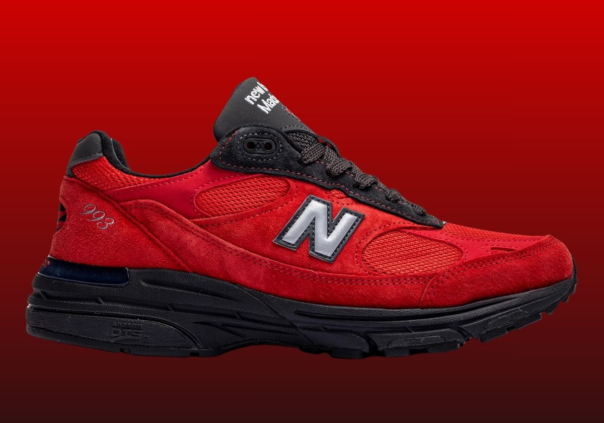 The New Balance 993 Takes Up A Striking “Black/Red”