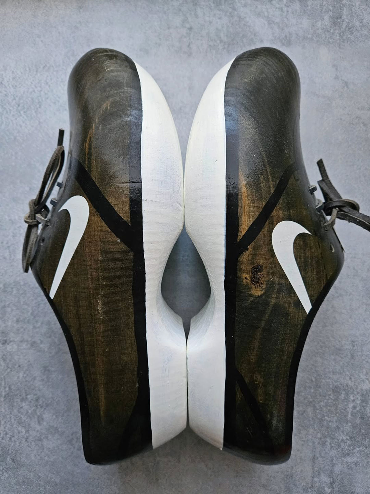 Nike Jaklompski Dutch Clogs 8