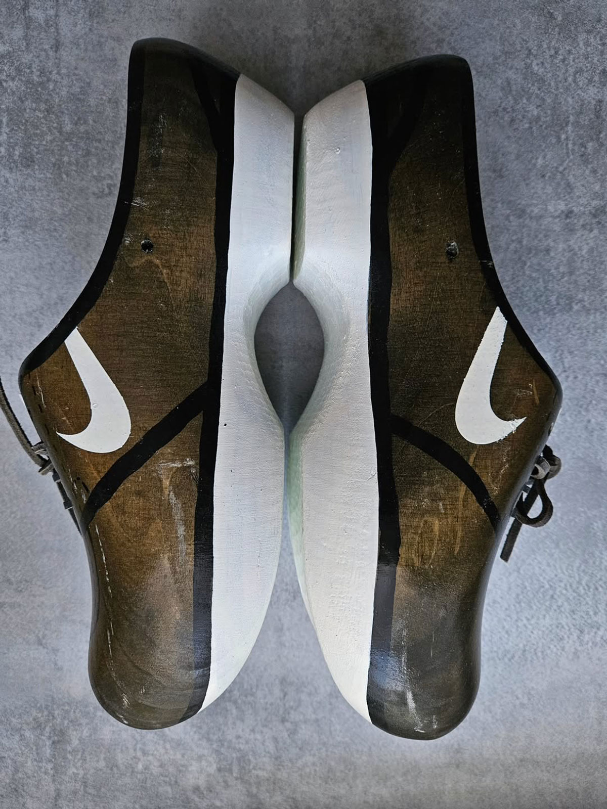 Nike Jaklompski Dutch Clogs 9