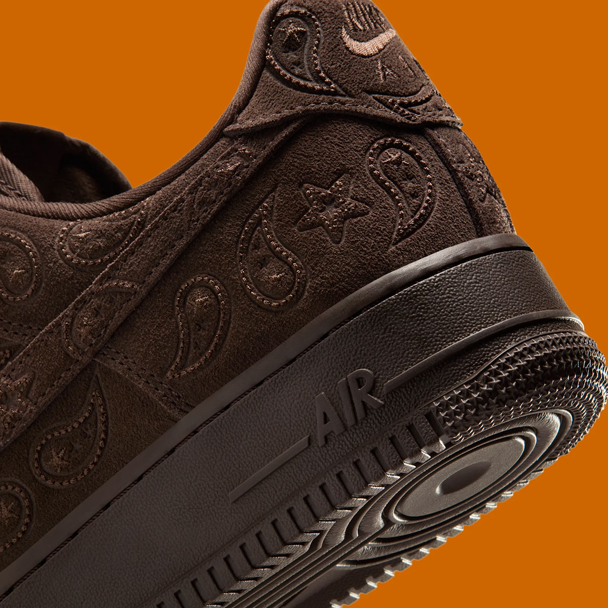 Nike Air Force 1 Low Paisley Baroque Brown Iu2363 200 2