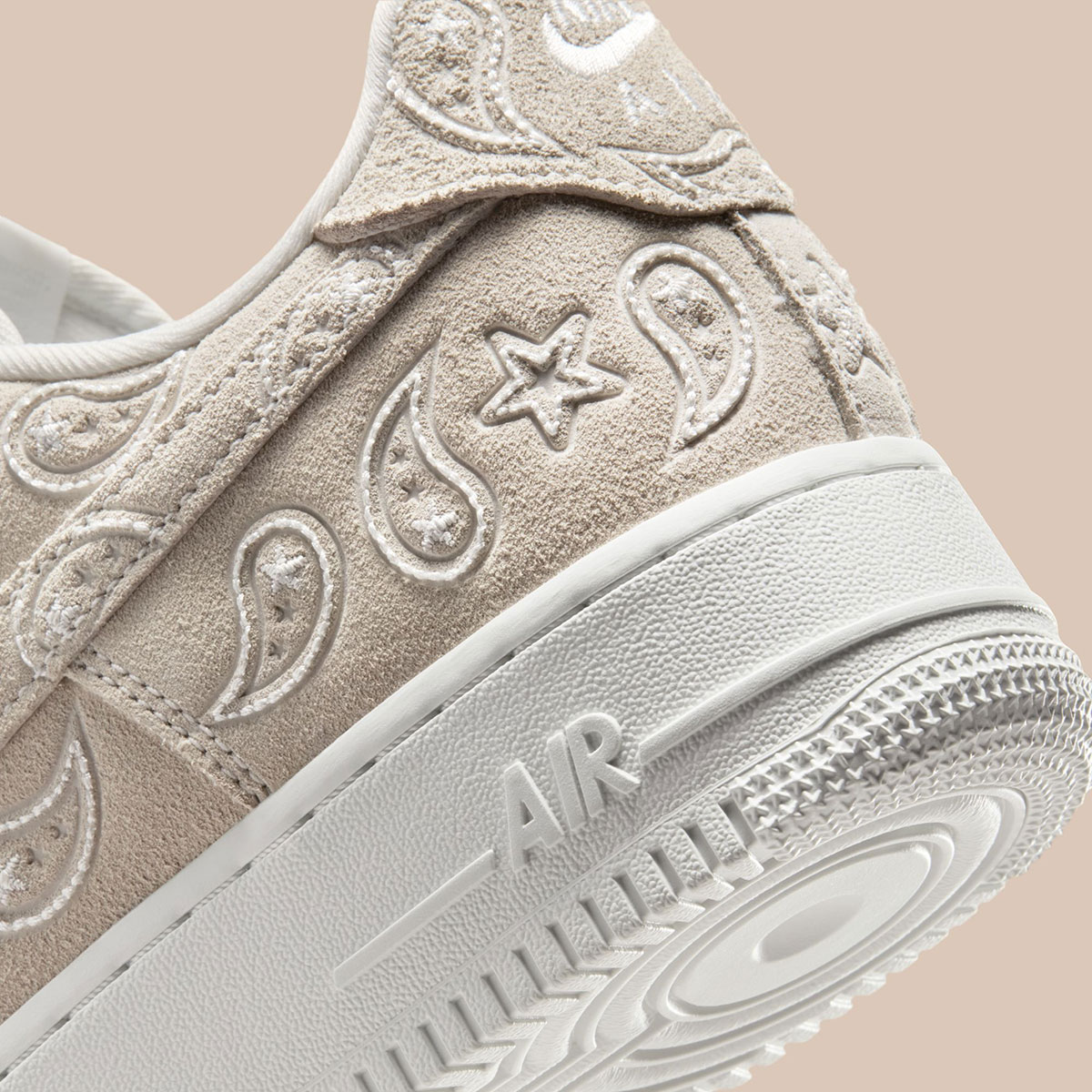 Nike Air Force 1 Low Suede Paisley Iu2363 100 8