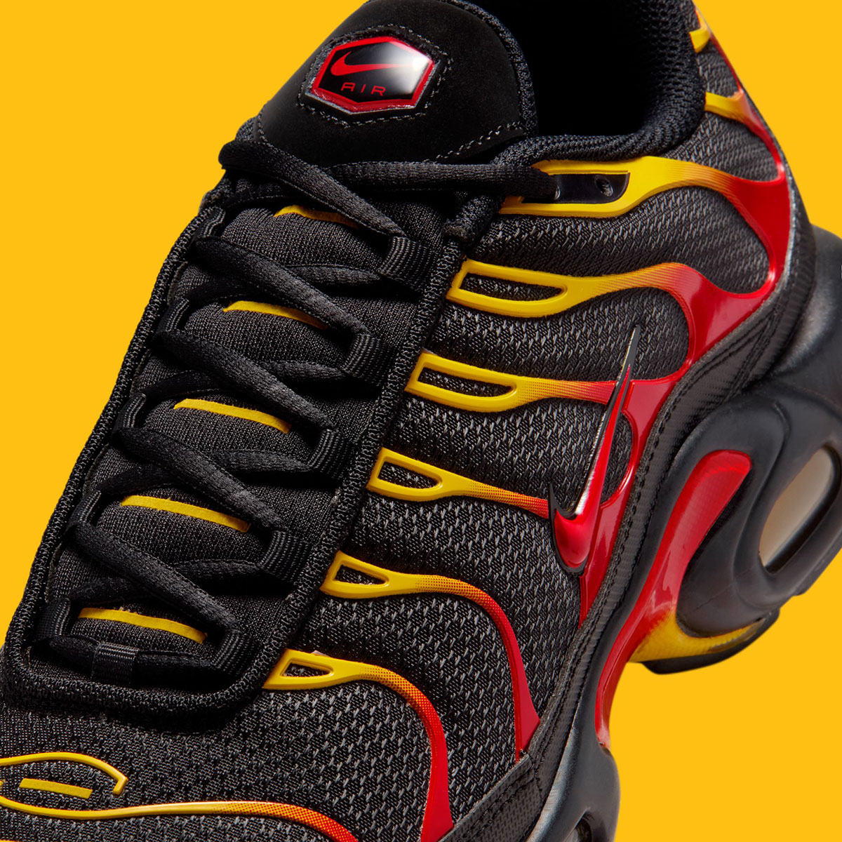 Nike Air Max Plus Black University Gold University Red Dm0032 030 8
