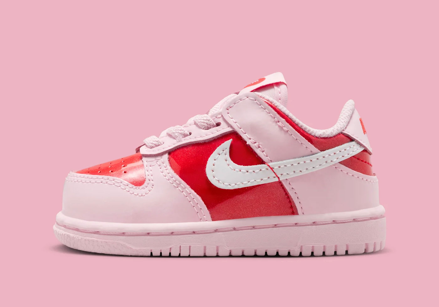 Nike Dunk Low Valentines Day 1