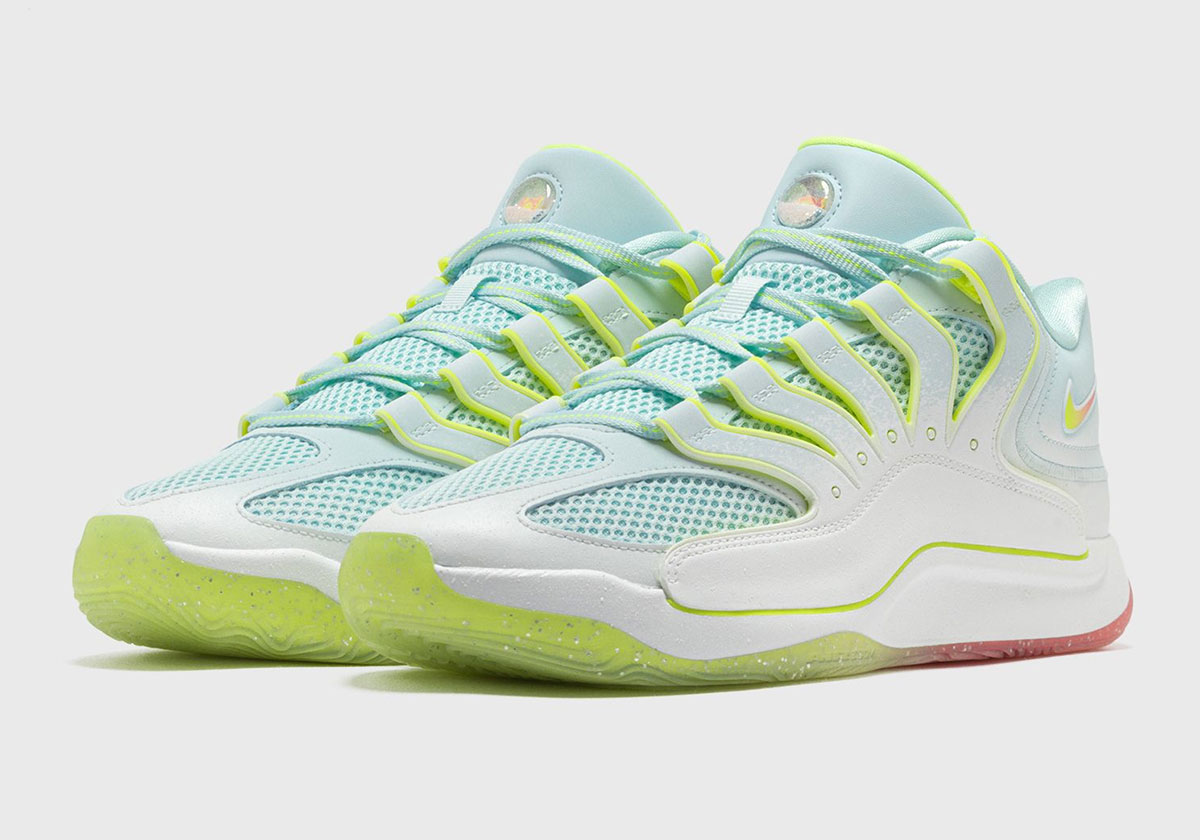 The Nike KD 18 Gets “Snowed In” For Christmas