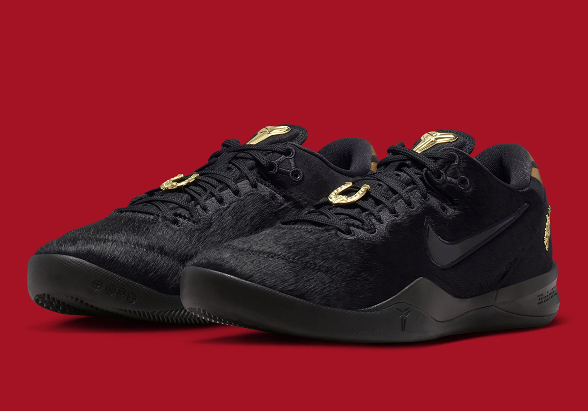 First Look At The Nike Kobe 8 EXT Protro “Year Of The Horse”