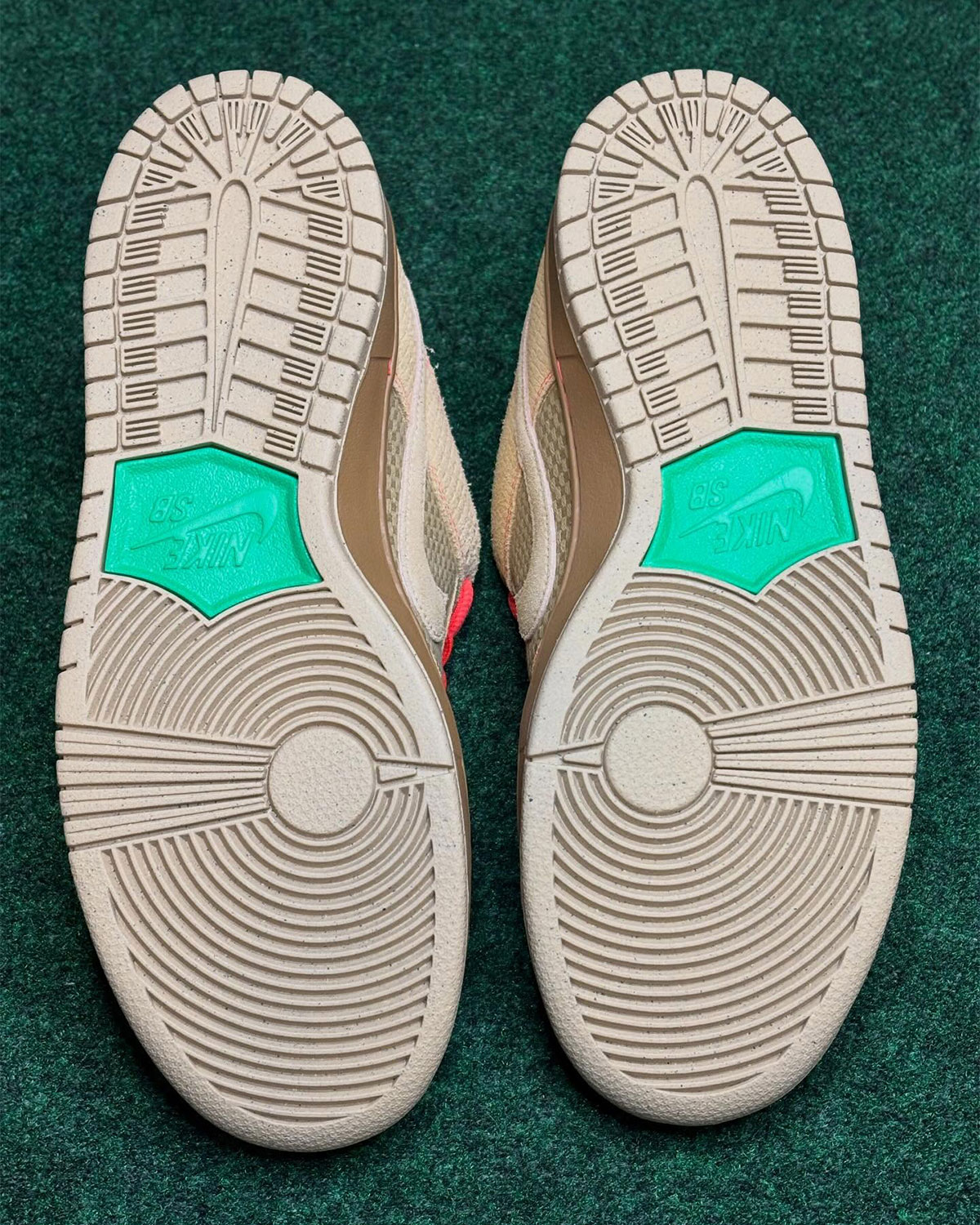 Nike Sb Dunk Low Thai Food Som Tum Papaya Salad 2