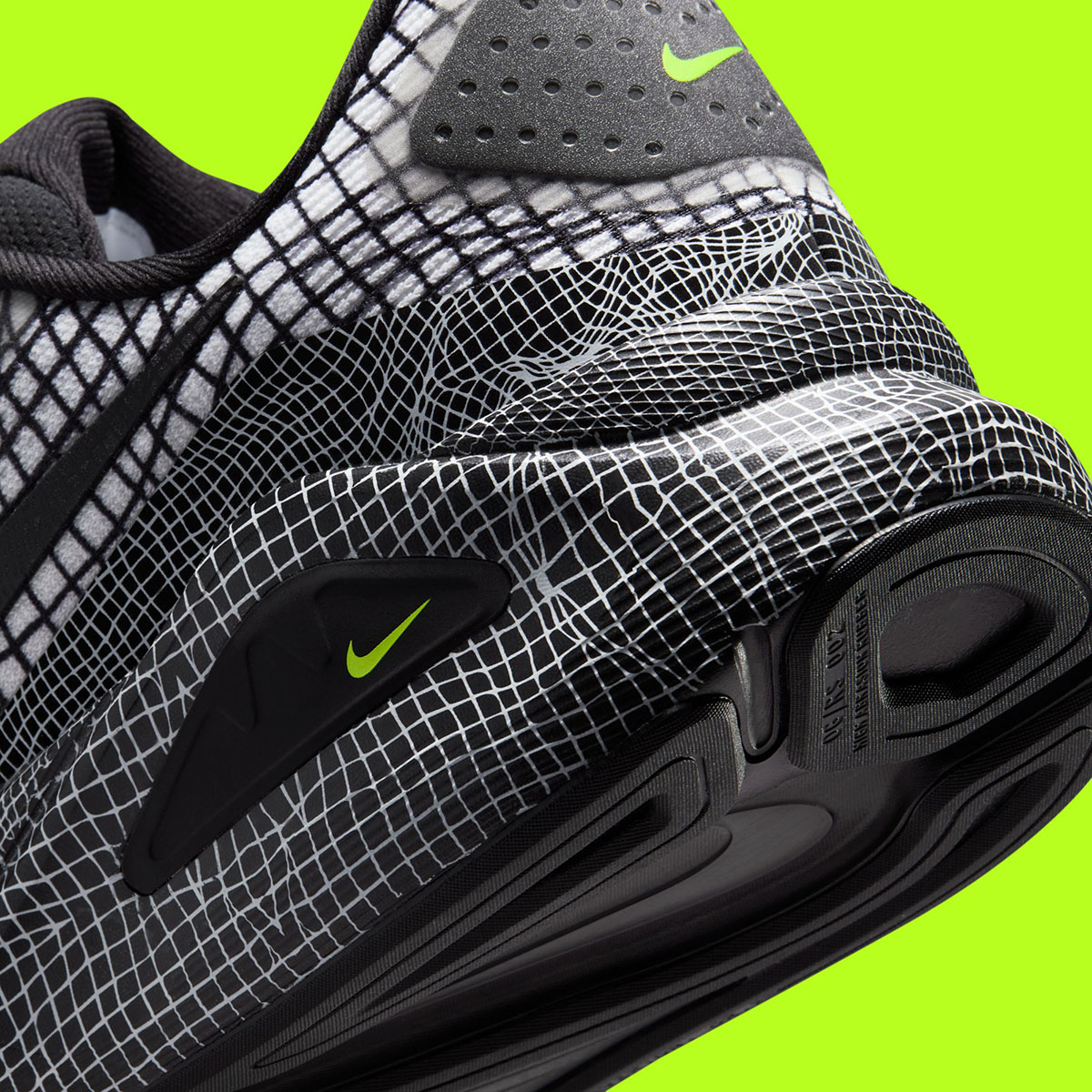 Nike Structure 26 White Black Volt Iq0606 100 8