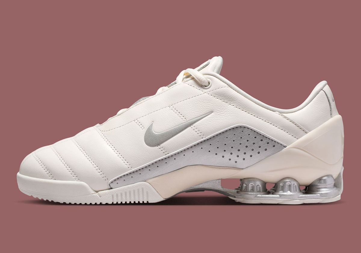 Nike Total 90 Shox Magia Sail Pale Ivory Metallic Silver Io9300 100 1