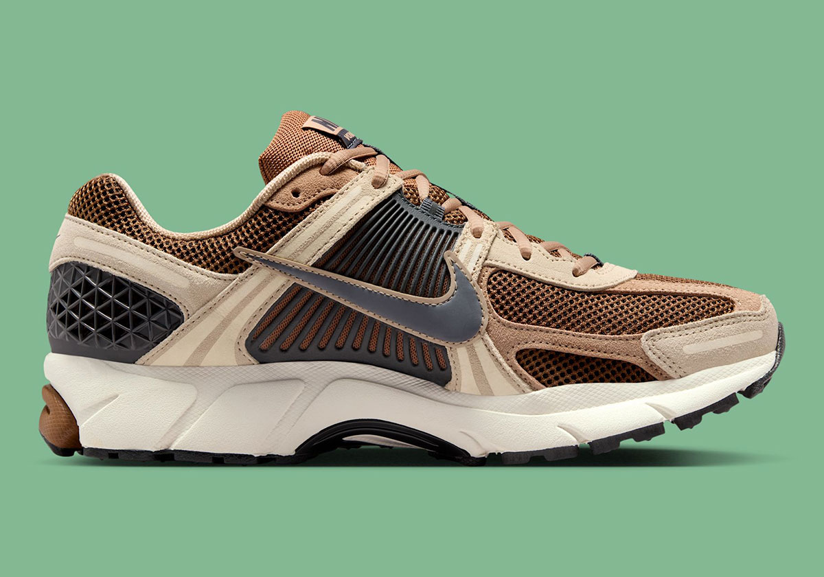 Nike Zoom Vomero 5 Light British Tan British Khaki Linen Dark Smoke Grey Hf1553 202 3