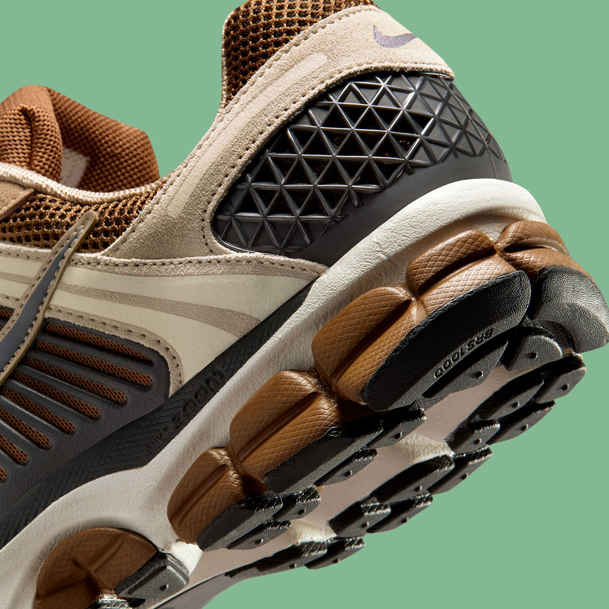 Nike Zoom Vomero 5 Light British Tan British Khaki Linen Dark Smoke Grey Hf1553 202 8