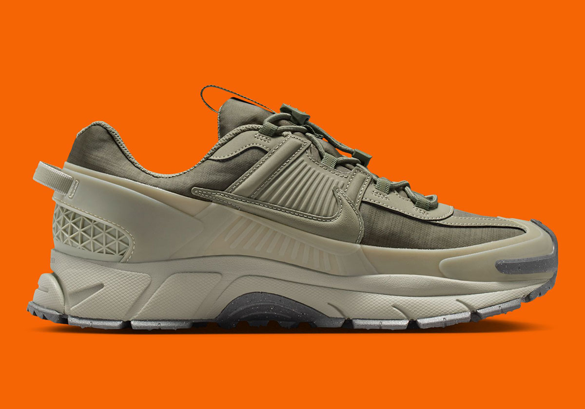 Nike Zoom Vomero 5 Roam Серебристый Шалфей Ель Туман Едва заметный Volt Hj4646 300 2