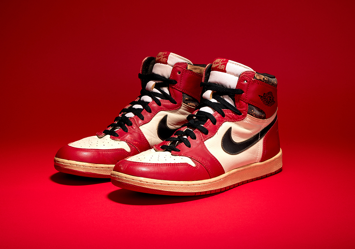 Sothebys Air Jordan 1 Chicago Shattered Backboard 8