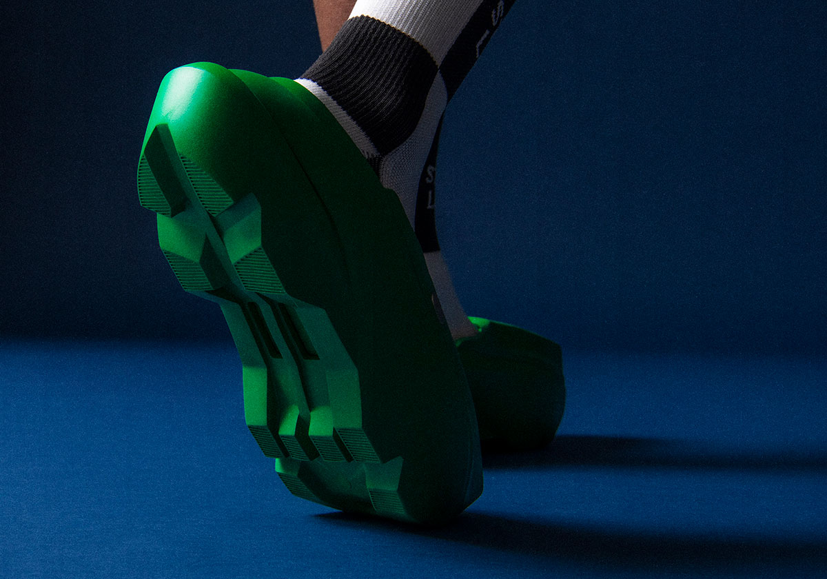 Sr Studio La Vans Holiday 2025 3