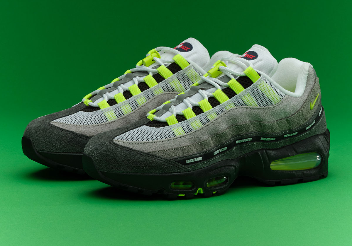 UNDEFEATED x Nike Air Max 95 "NYC" Raffle Is Live