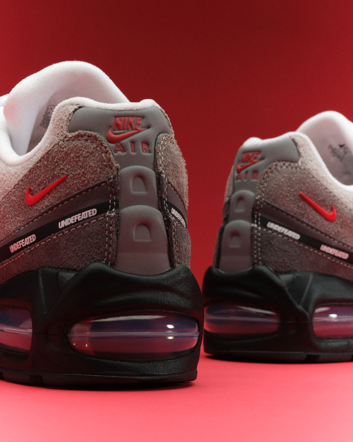 Undefeated Nike Air Max 95 Tokyo Fire Red 5