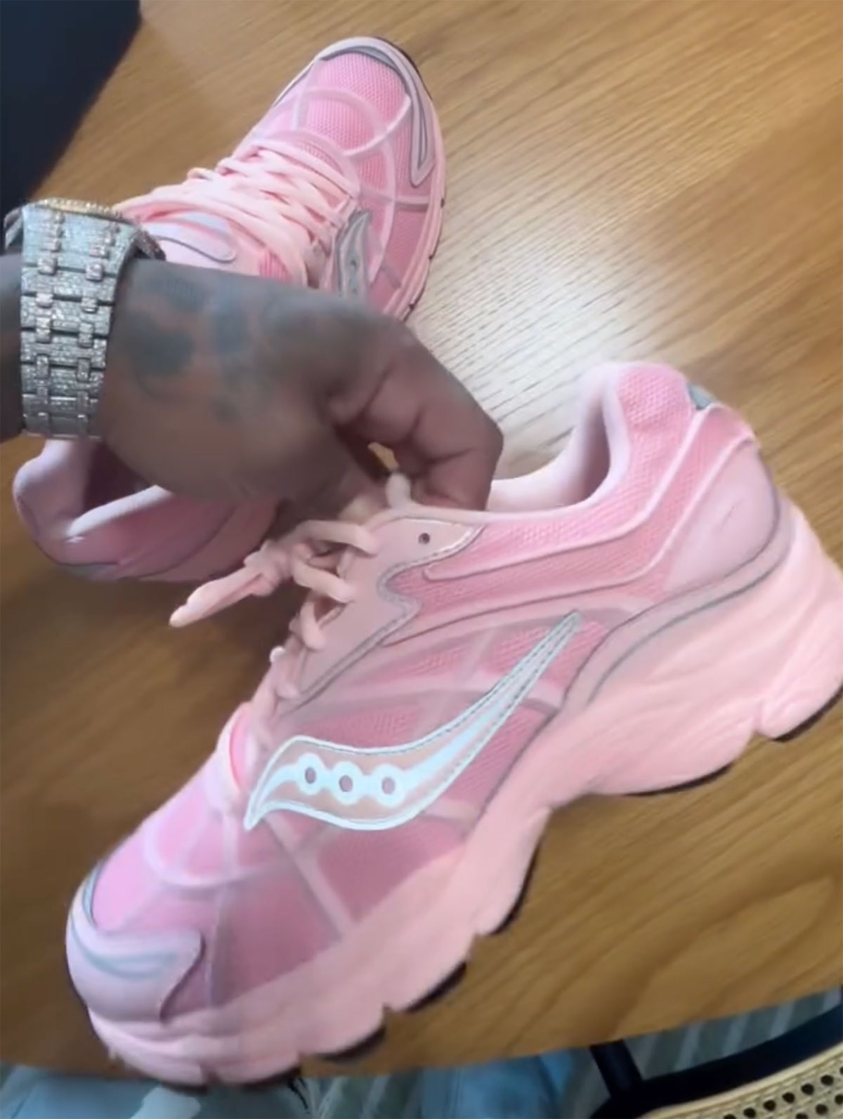 Westside Gunn Saucony Web