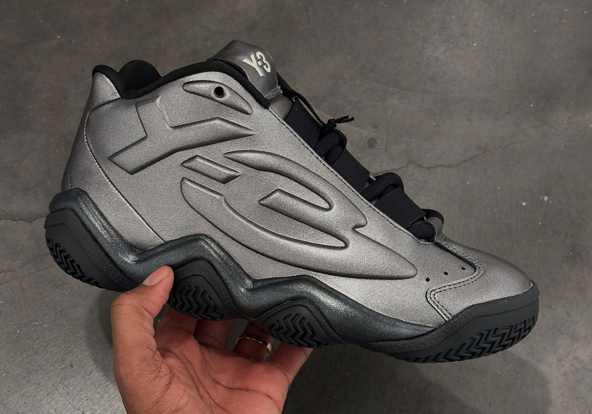 adidas Y-3 Previews Fall/Winter 2026 Footwear In Paris