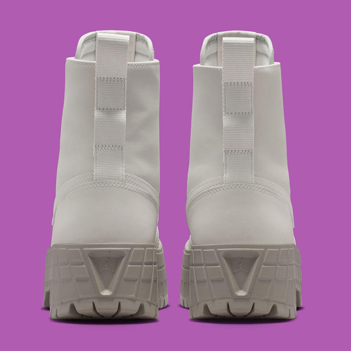 Air Jordan 1 Brooklyn Pale Grey Enigma Stone Ir0837 099 6