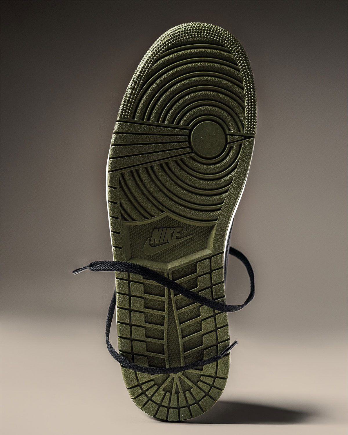 Air Jordan 1 Retro Low Og Medium Olive 2