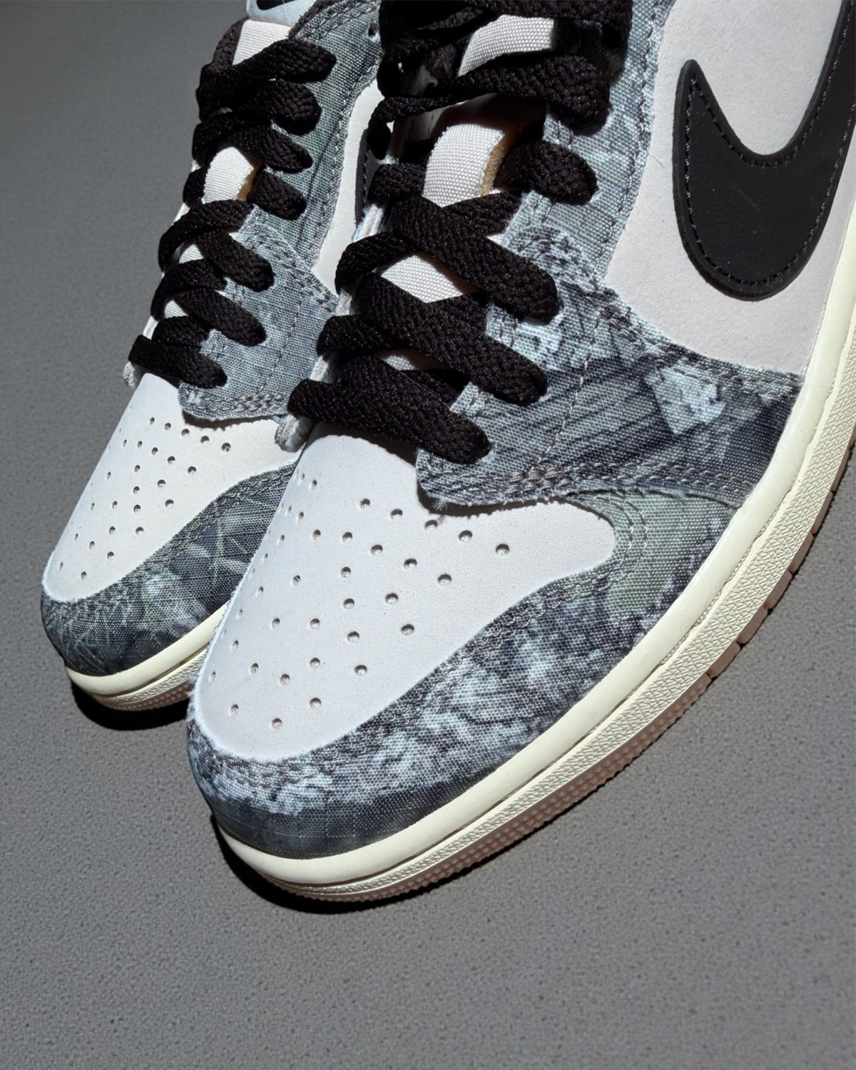 Air Jordan 1 Retro Low Og Realtree Camo Sample 3