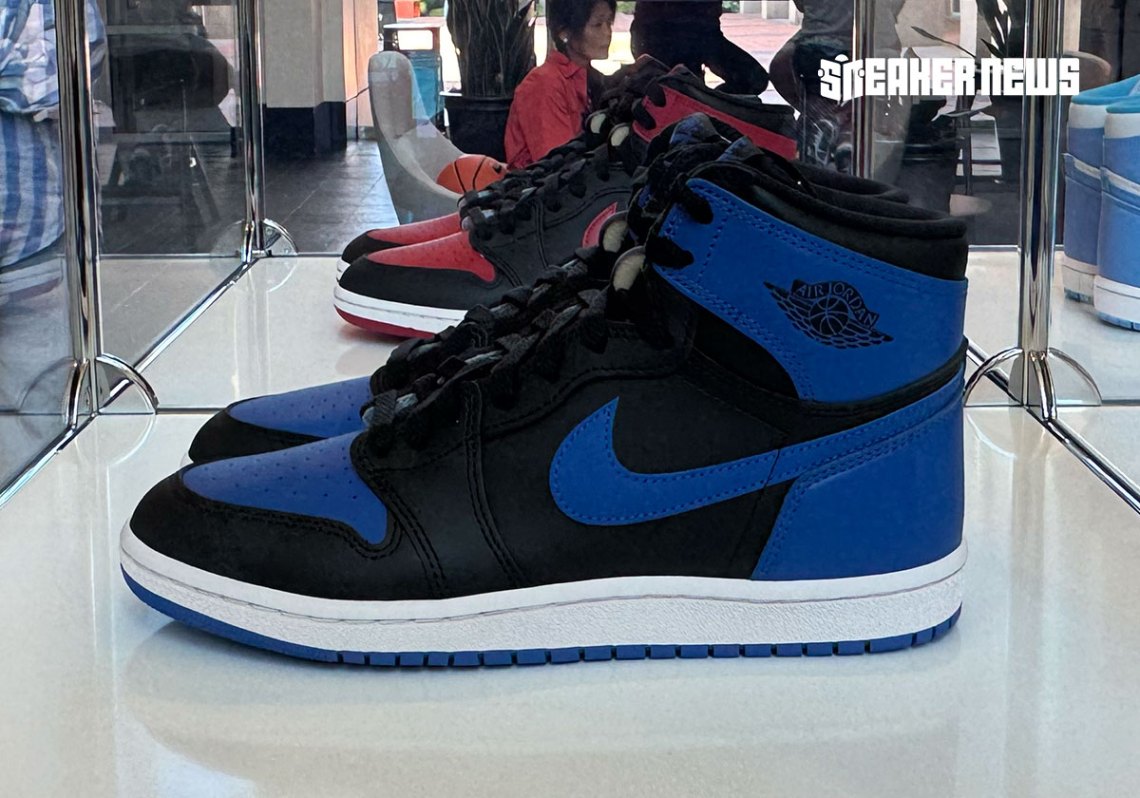 Air Jordan 1 Royal 85