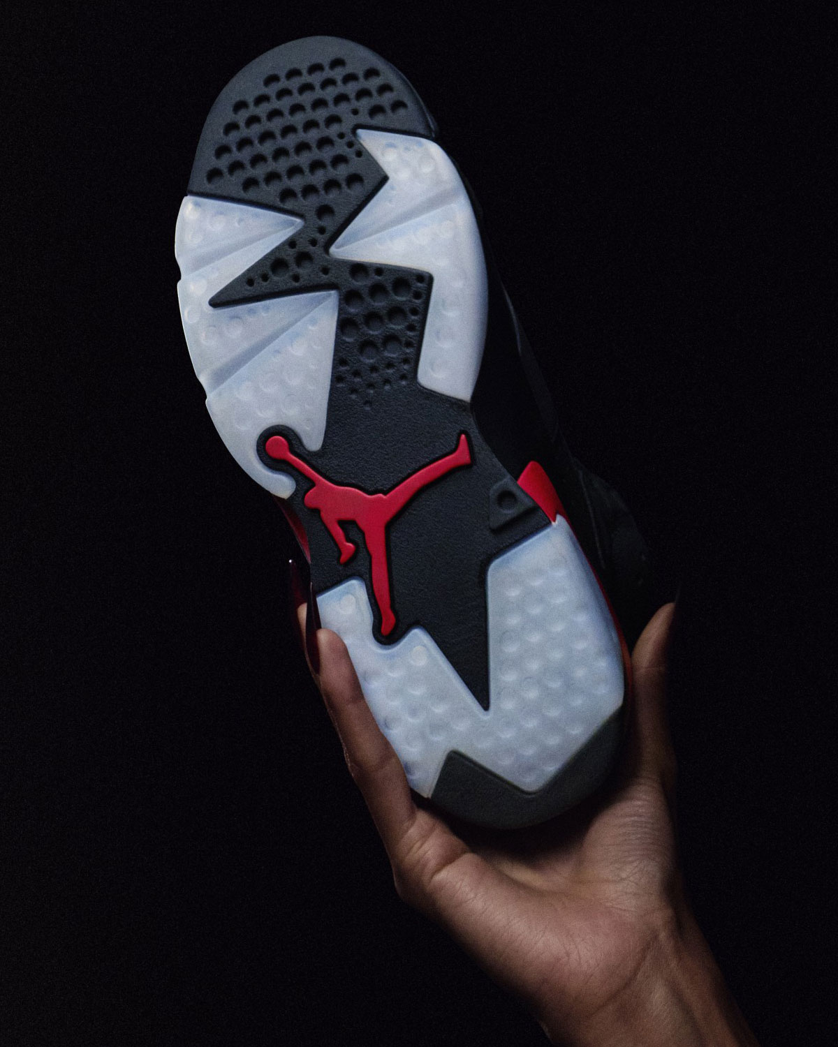 Air Jordan 6 Salesman Reverse Infrared Niecy Nash 1 664ae8