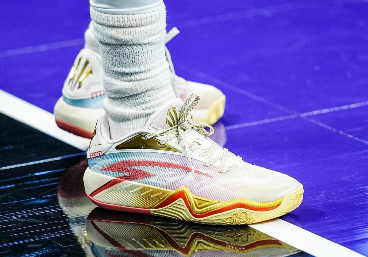 First Look At Kyrie Irving’s ANTA KAI 3