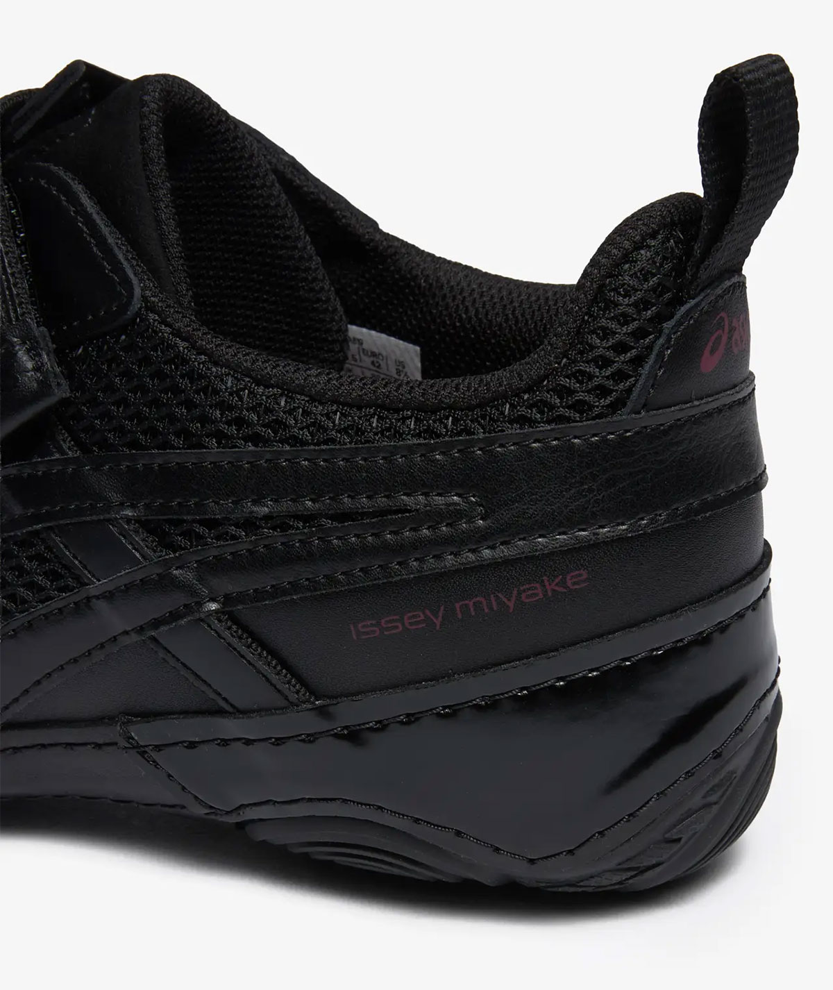 Issey Miyake Asics Hyper Taping Black 1203a819 001 4