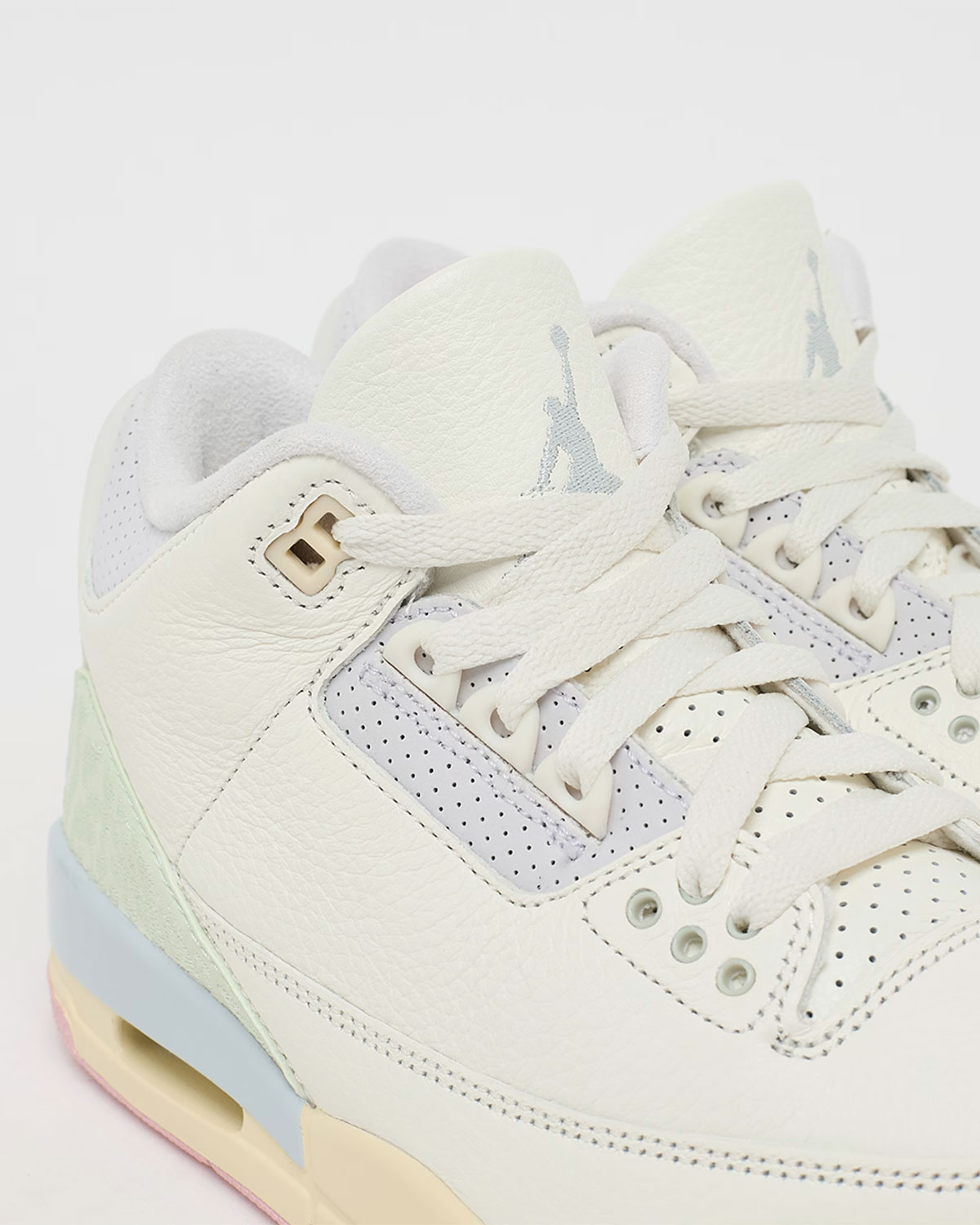 Jordan 3 Easter 2