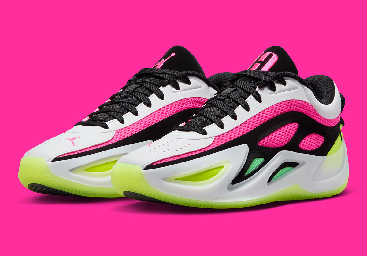 Jordan Heir Series 2 White Pink Hv4417 101 1