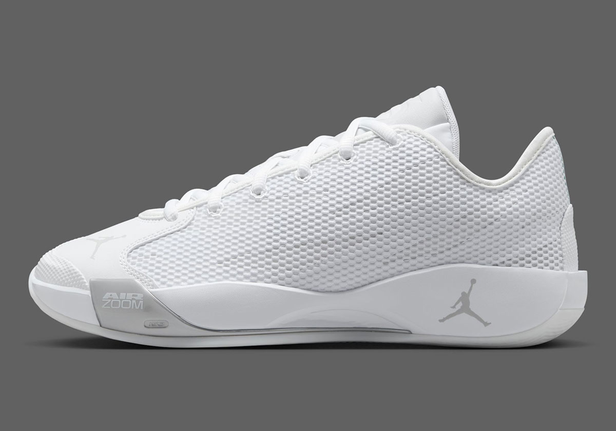 Jordan Luka 77 White Metallic Silver Photon Dust If1610 100 1 E2b9f2