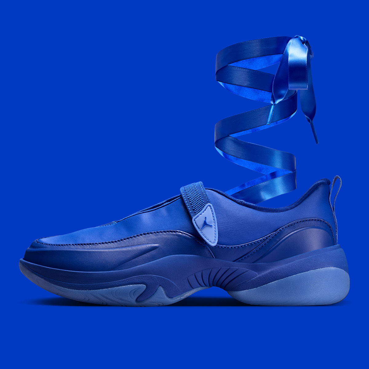 Jordan Pointe Ballet Shoes Hyper Royal Royal Pulse Old Royal Ib8597 400 1