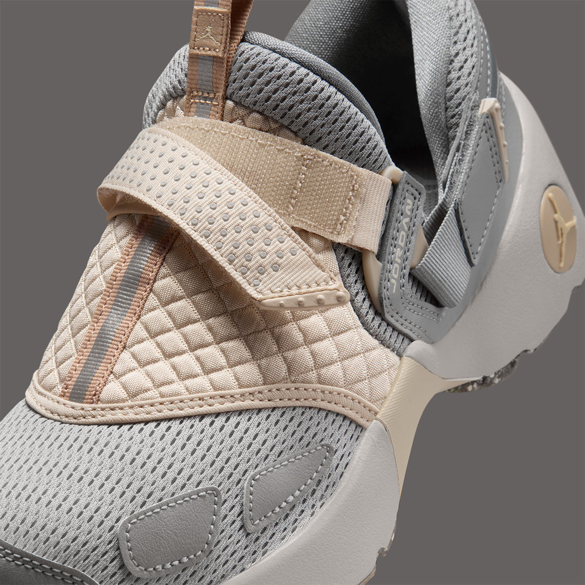 Jordan Trunner Lx Light Iron Ore Enigma Stone Hemp Oatmeal Iq2719 002 6